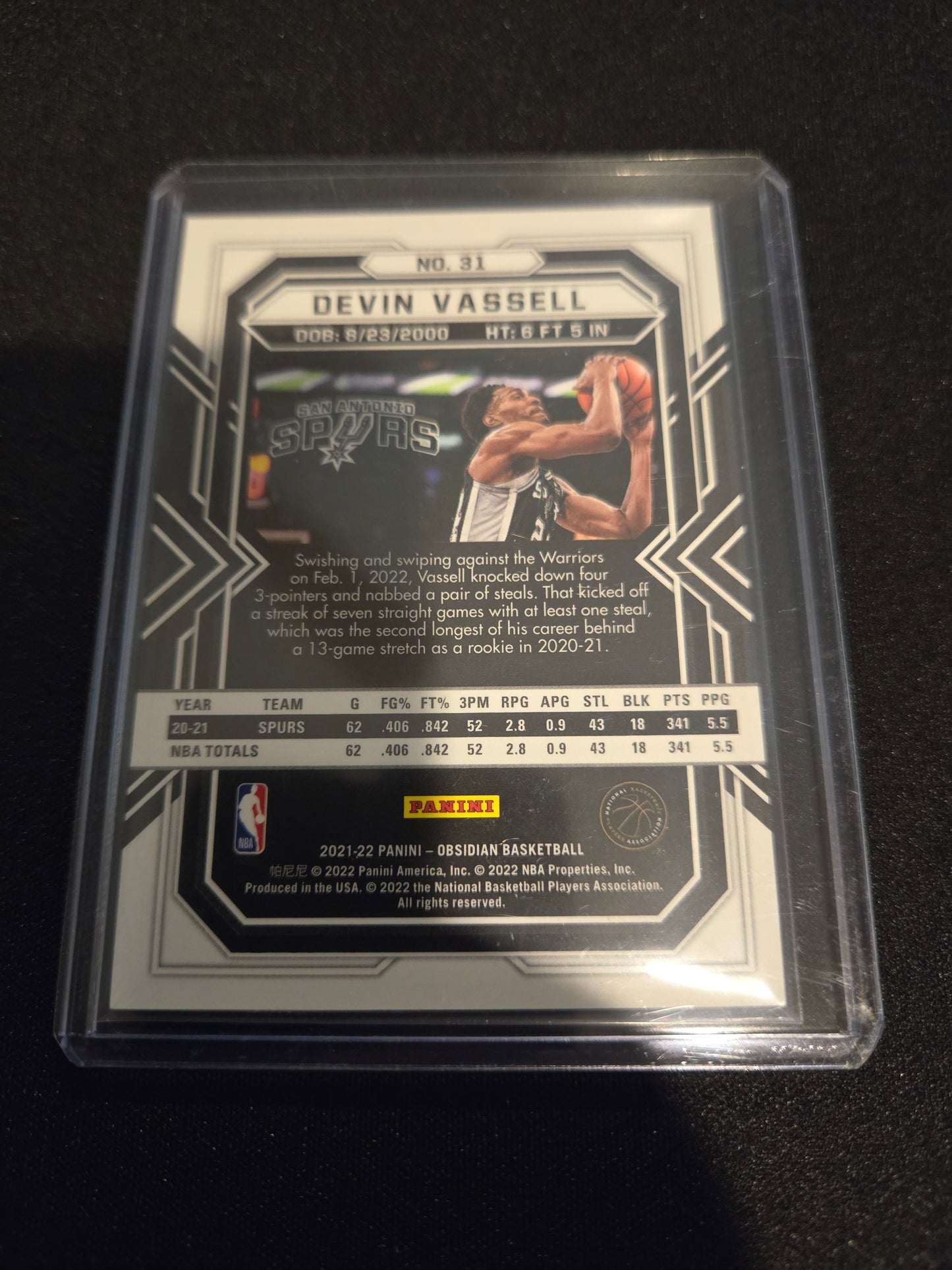 Devin Vassell Panini Obsidian #31