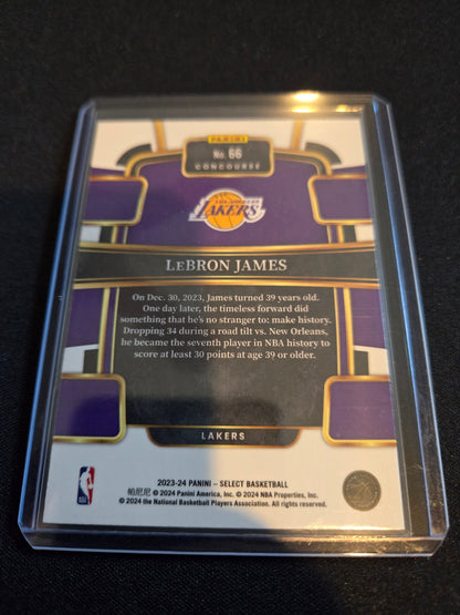 Lebron James Panini Select #66