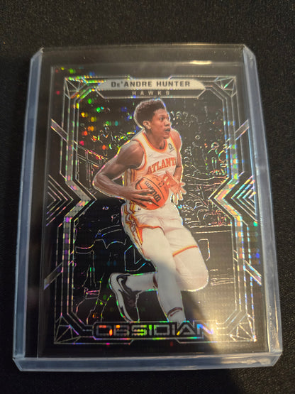 De'Andre Hunter Panini Obsidian #42