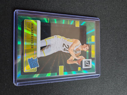 Walker Kessler Donruss Rookie (Green Lazer) #222 gold