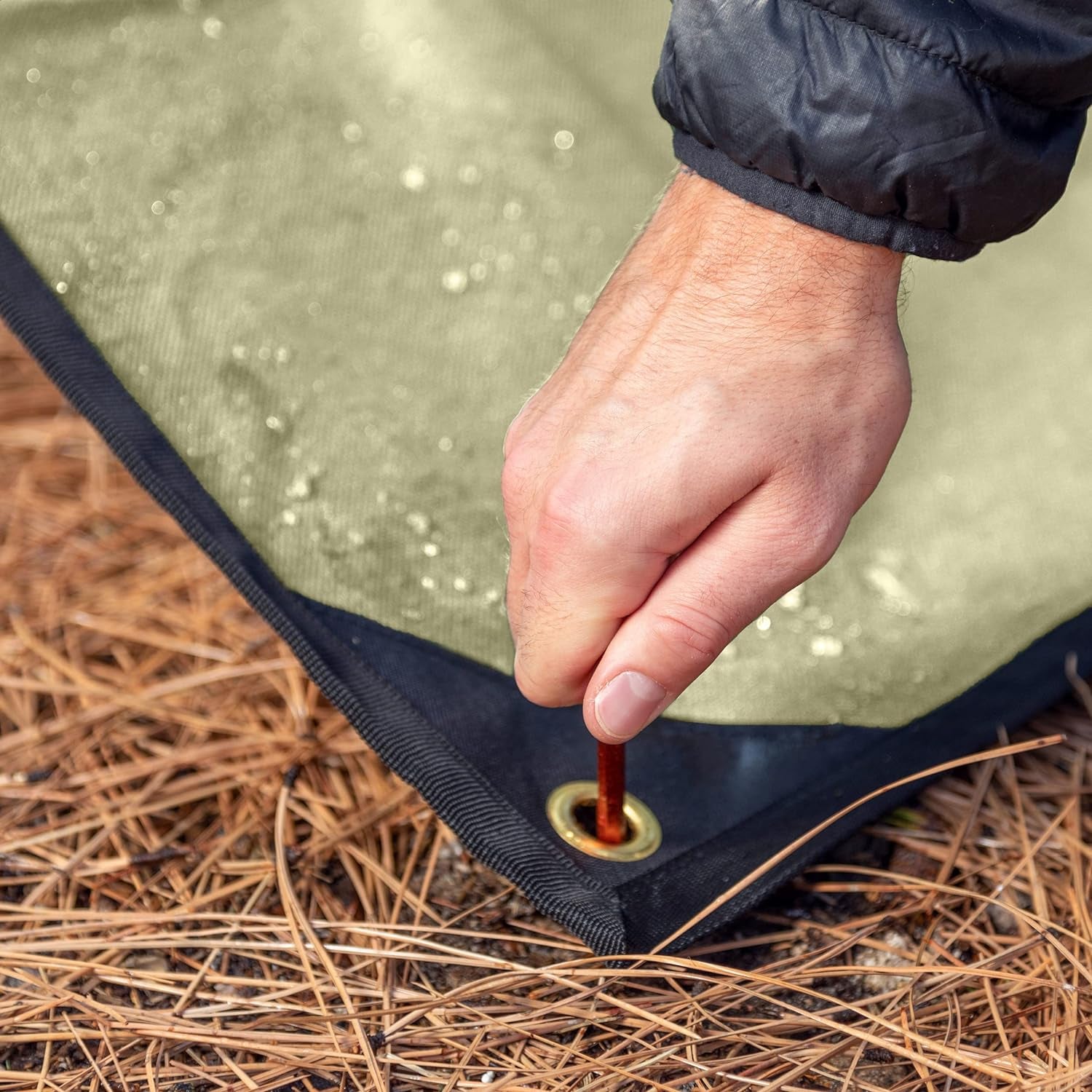 XL Survival Tarp - Insulated Reflective Thermal Camping Tarp - 8.5' X 12' (Desert Tan)